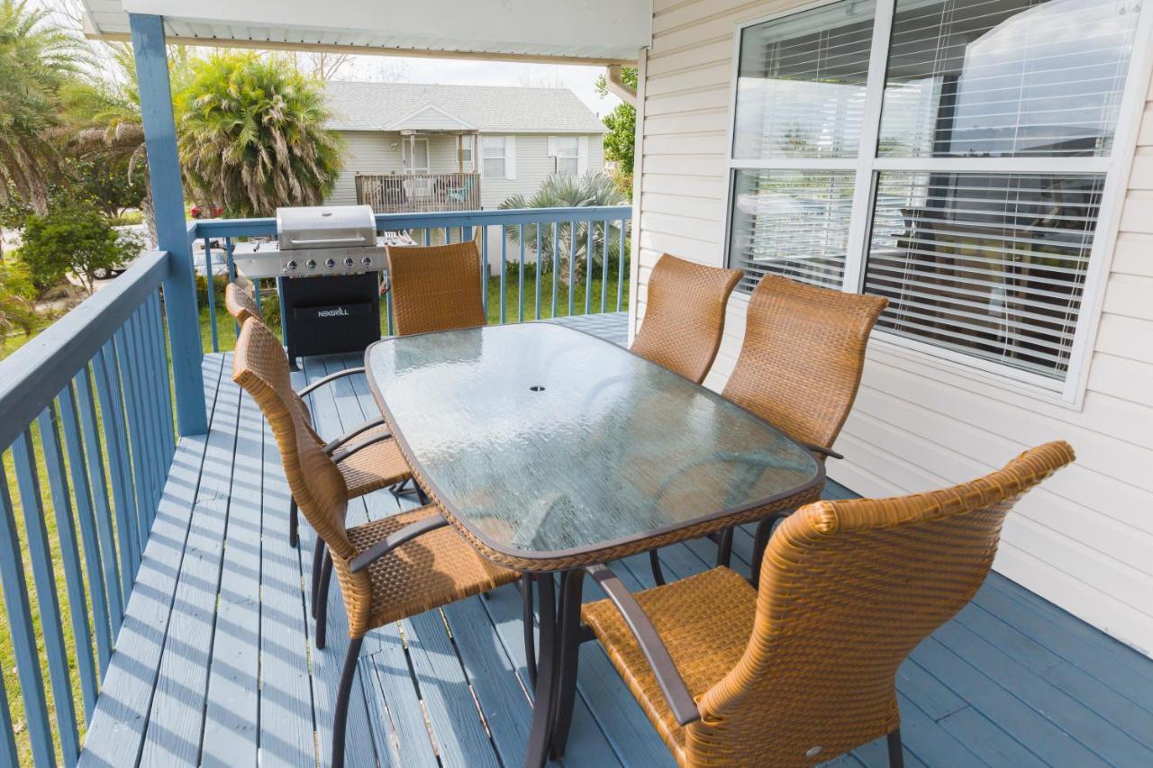 Five Bedroom Home In The Heart Of St Aug Beach Сент-Огастин Экстерьер фото